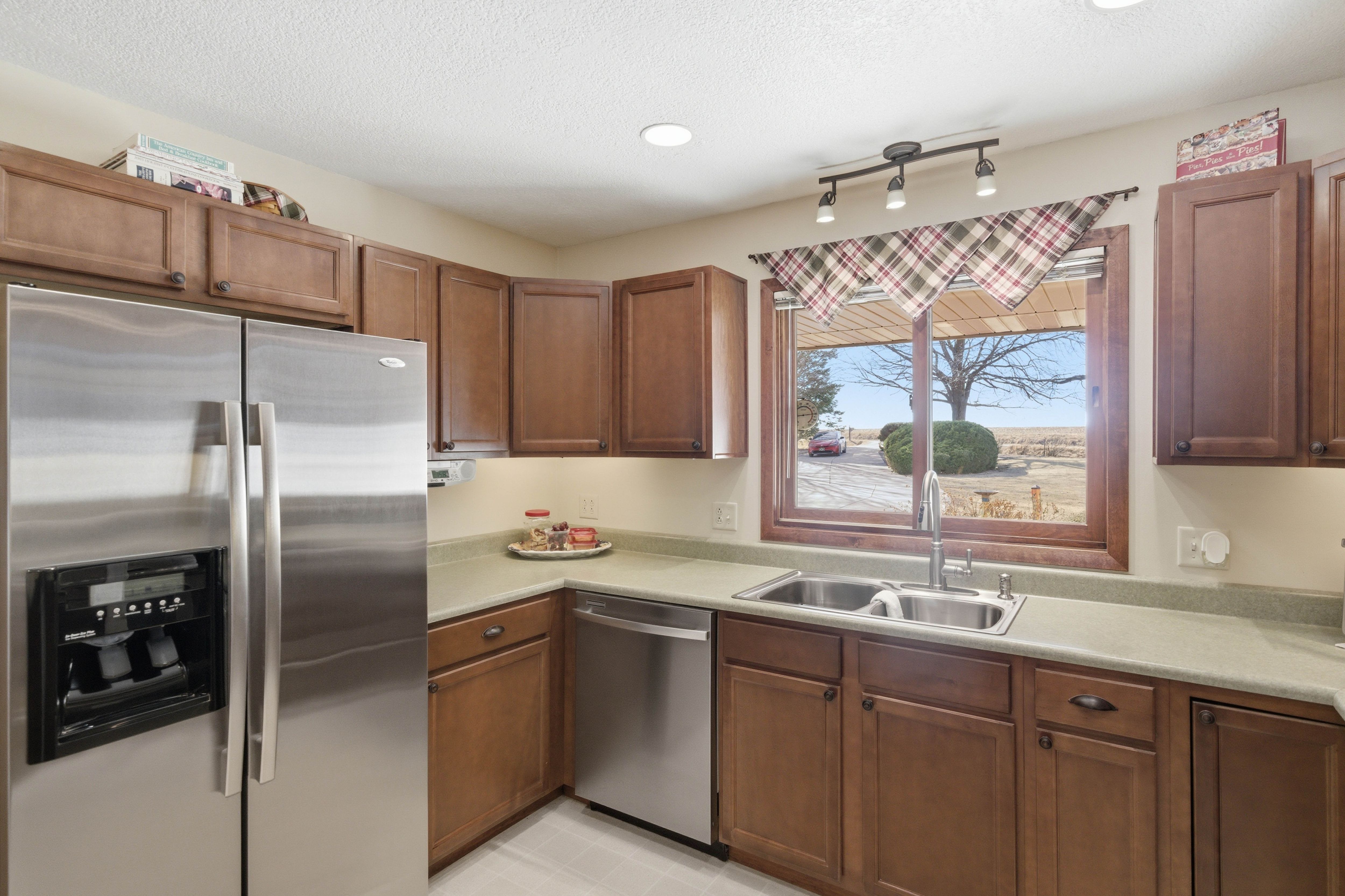 Listing Photo: 3281 140th Ave, Carlisle, IA 50047 (3 of 30)